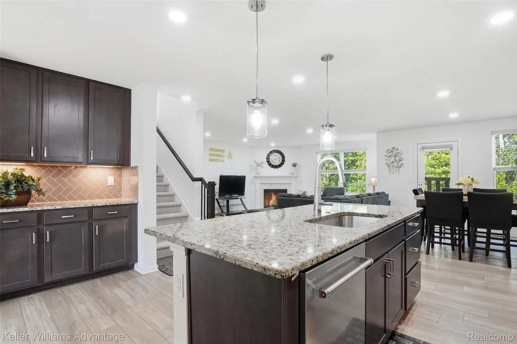24506 Jade Drive Farmington Hills City MI 48336