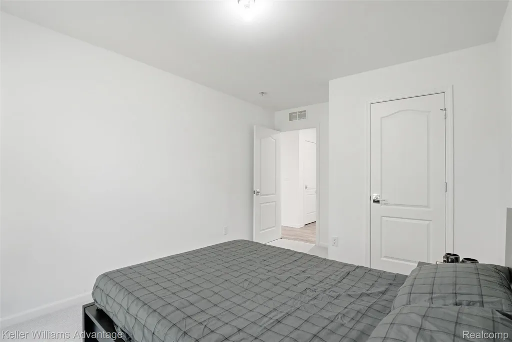 24506 Jade Drive Farmington Hills City MI 48336