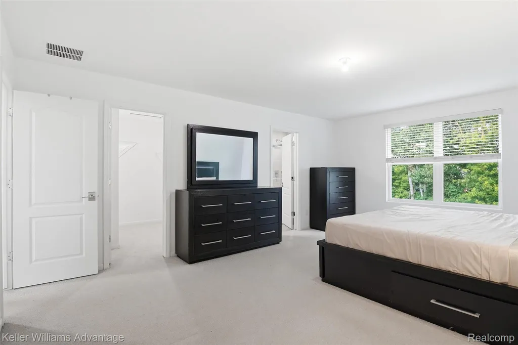 24506 Jade Drive Farmington Hills City MI 48336