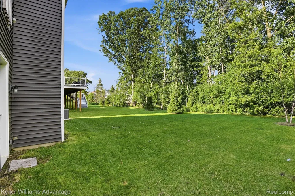 24506 Jade Drive Farmington Hills City MI 48336