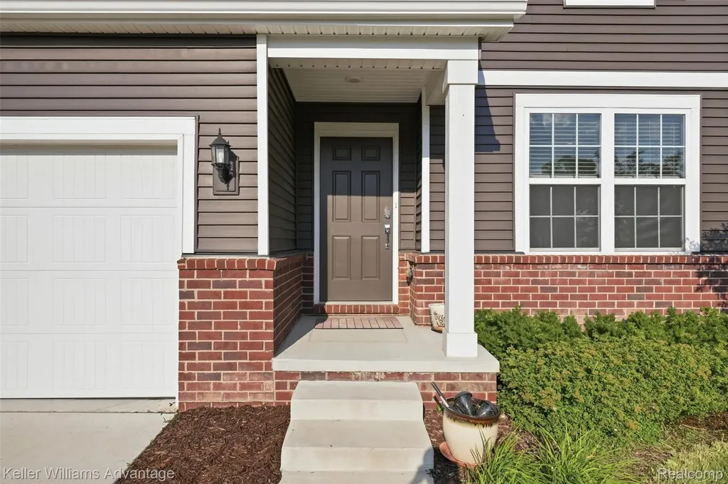 24506 Jade Drive Farmington Hills City MI 48336