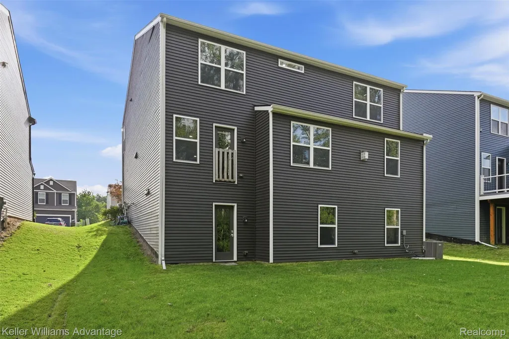 24506 Jade Drive Farmington Hills City MI 48336