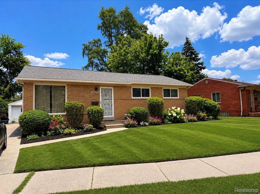 20540 Sunderland Road Detroit City MI 48219