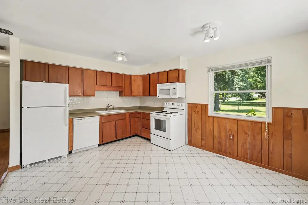 221 Athletic Street Forest Township MI 48463