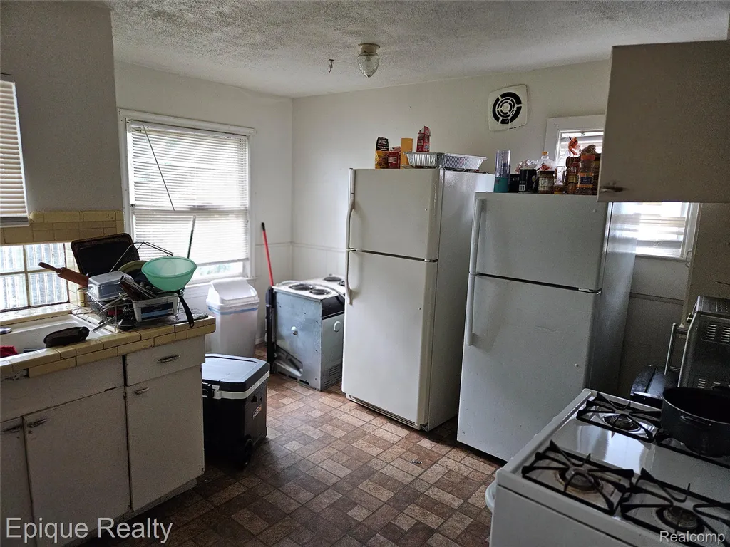 4645 Chatsworth Street Detroit City MI 48224