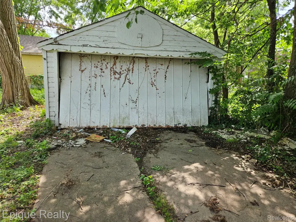 4645 Chatsworth Street Detroit City MI 48224
