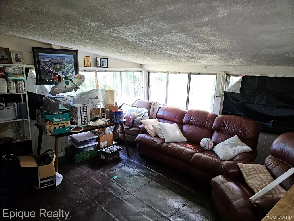 4645 Chatsworth Street Detroit City MI 48224