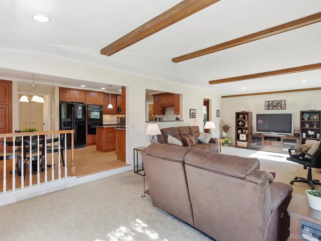 28854 Eton Glen Farmington Hills City MI 48331