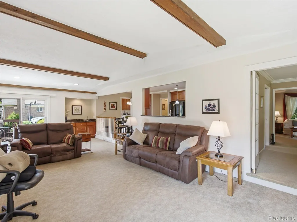 28854 Eton Glen Farmington Hills City MI 48331