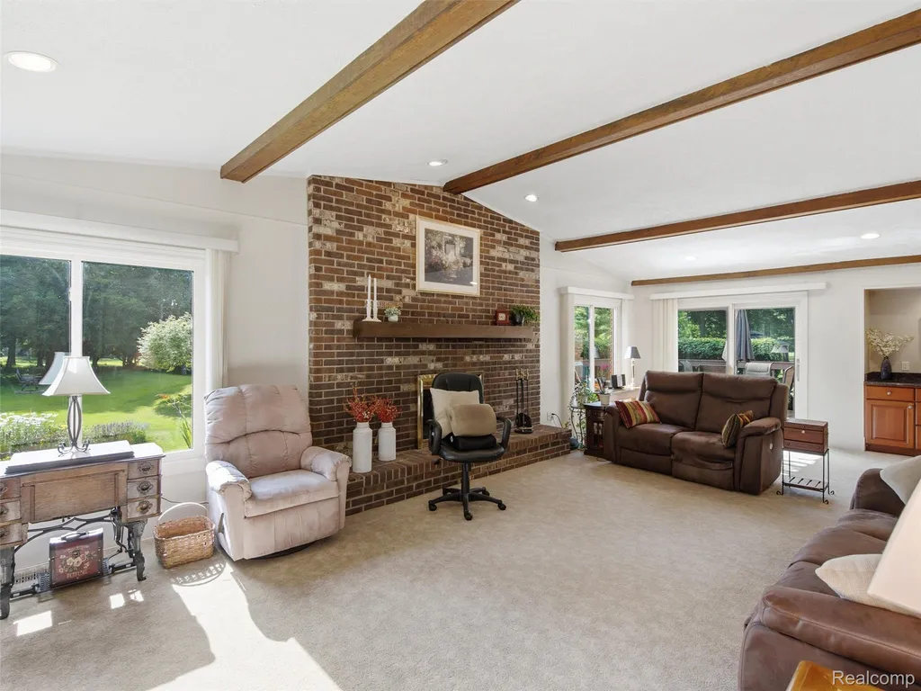 28854 Eton Glen Farmington Hills City MI 48331