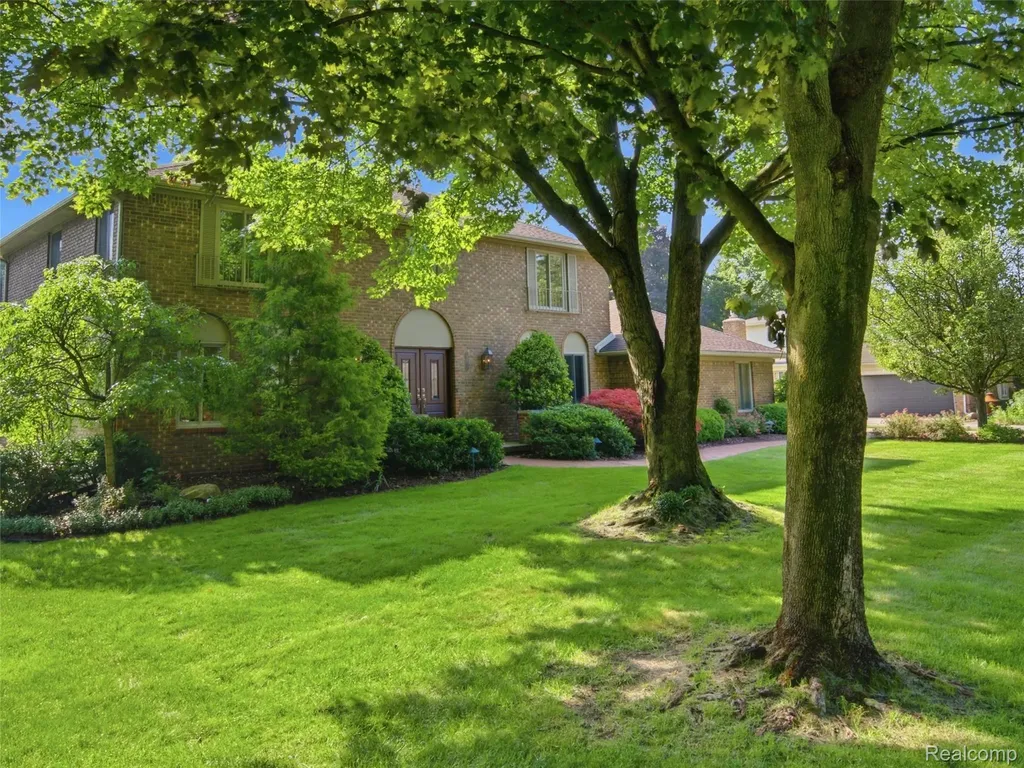 28854 Eton Glen Farmington Hills City MI 48331