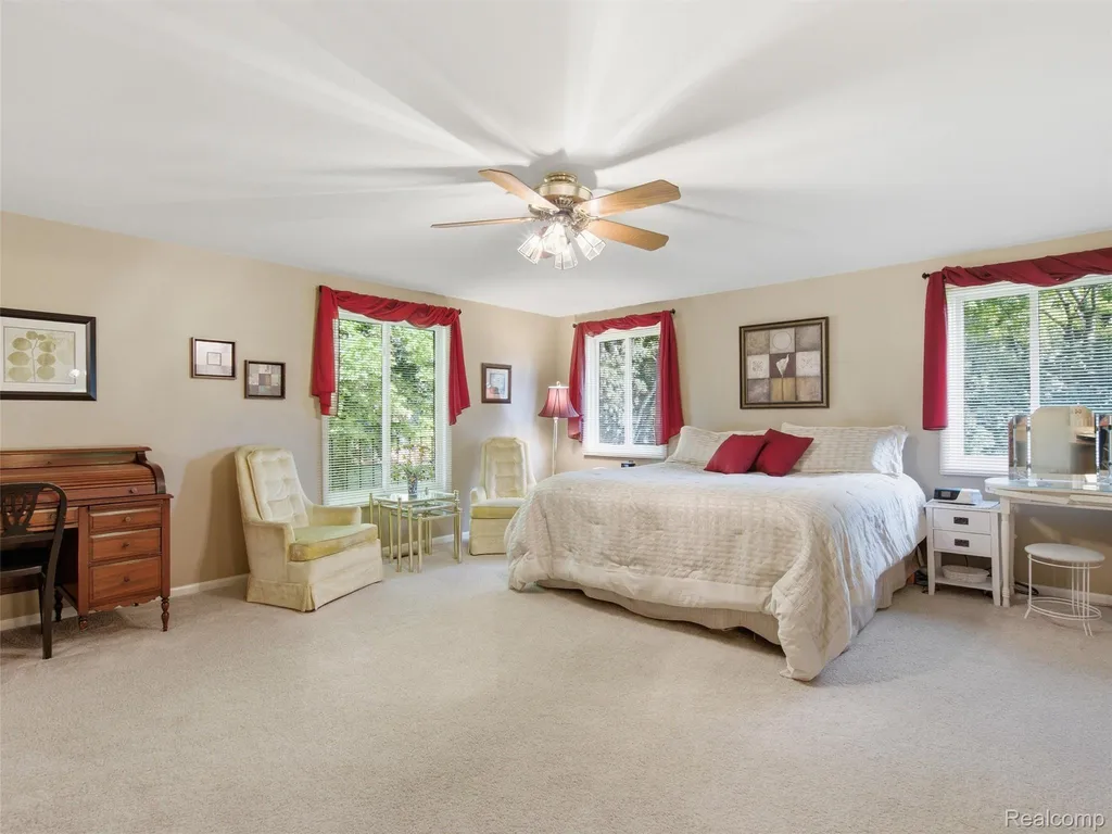28854 Eton Glen Farmington Hills City MI 48331