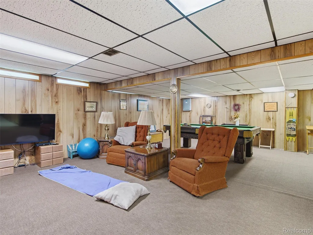 28854 Eton Glen Farmington Hills City MI 48331