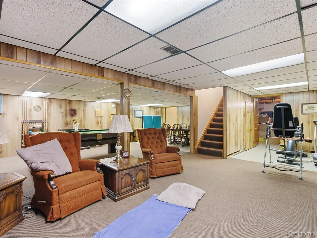 28854 Eton Glen Farmington Hills City MI 48331