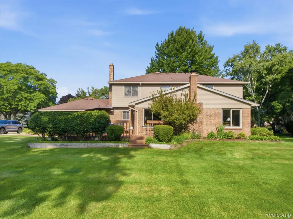 28854 Eton Glen Farmington Hills City MI 48331