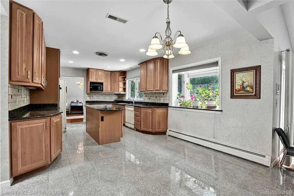 23941 Marshall Street Dearborn City MI 48124