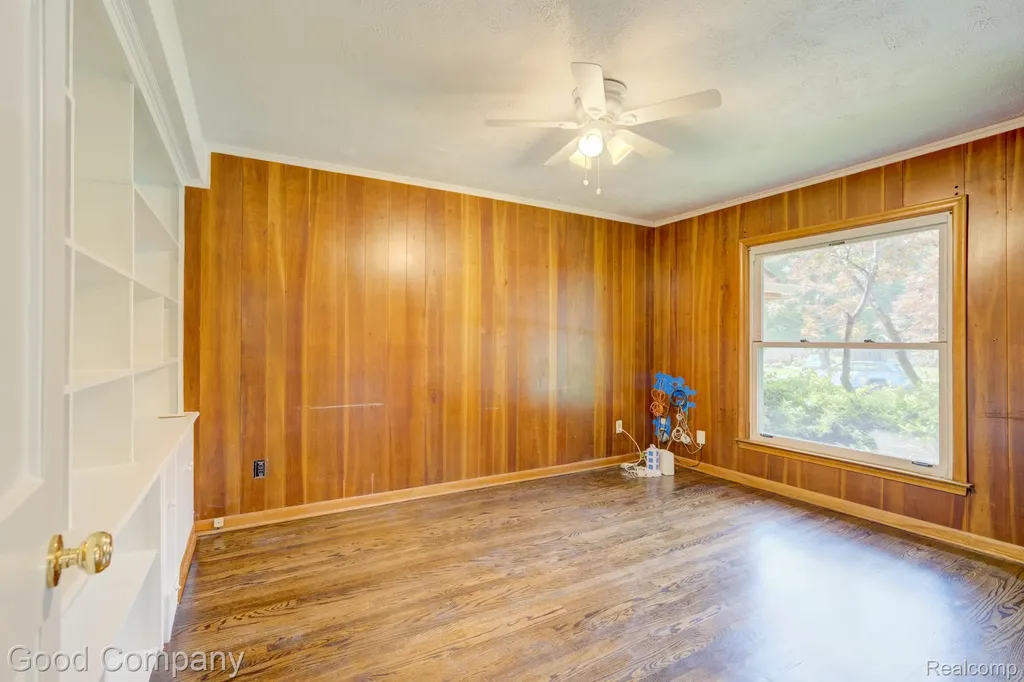 10 Millington Road Pleasant Ridge City MI 48069