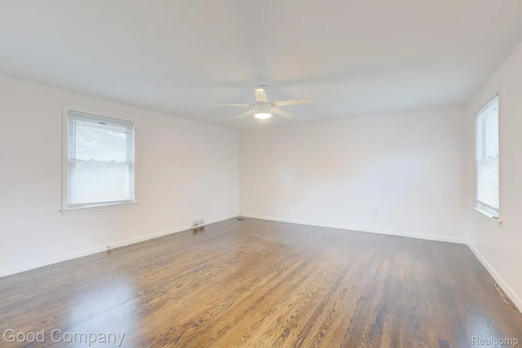 10 Millington Road Pleasant Ridge City MI 48069