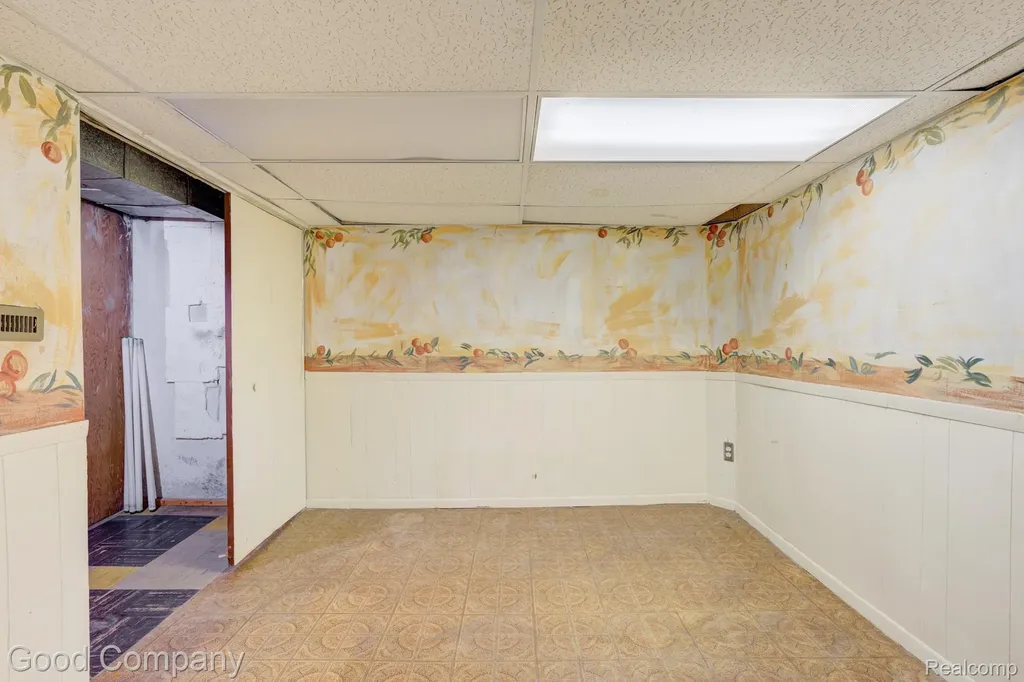10 Millington Road Pleasant Ridge City MI 48069