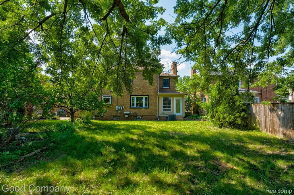 10 Millington Road Pleasant Ridge City MI 48069