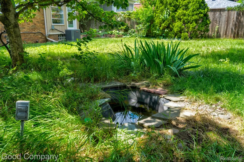 10 Millington Road Pleasant Ridge City MI 48069