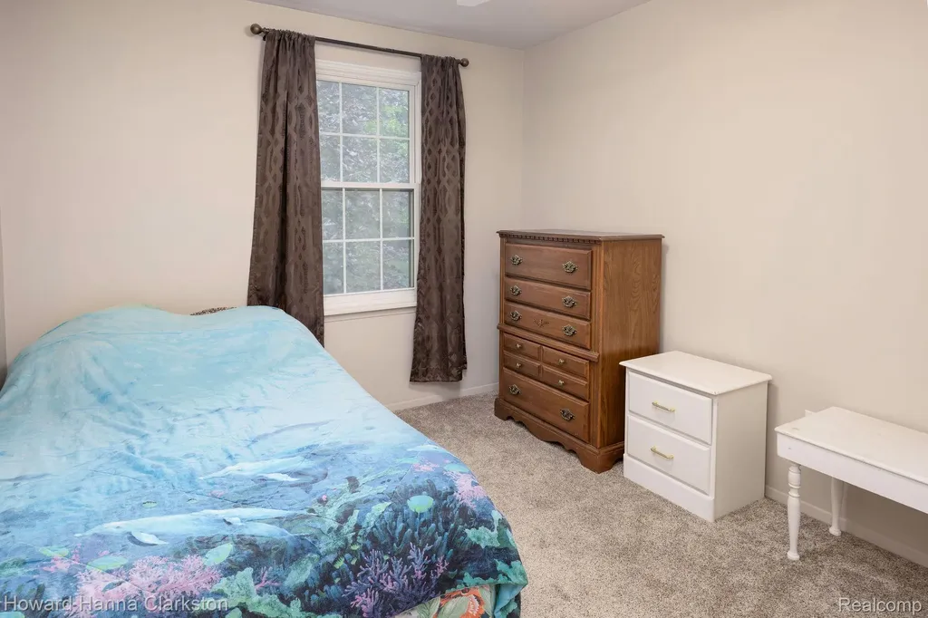 3145 Hidden Ridge Drive Waterford Charter Township MI 48328