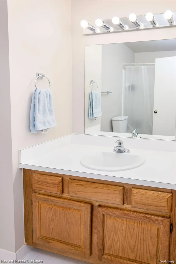 3145 Hidden Ridge Drive Waterford Charter Township MI 48328