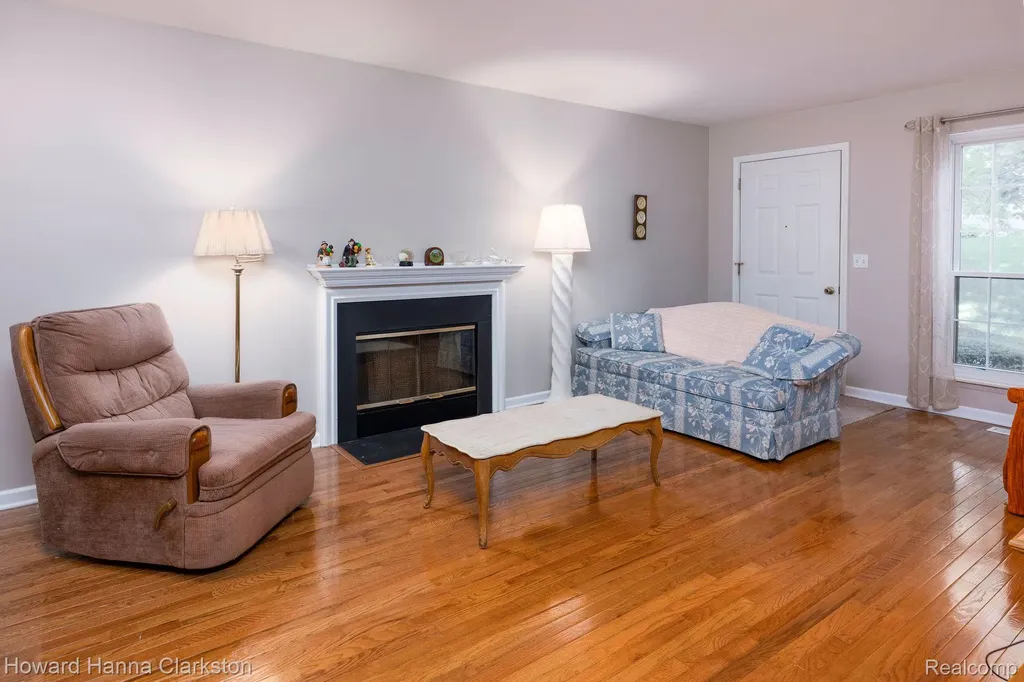 3145 Hidden Ridge Drive Waterford Charter Township MI 48328