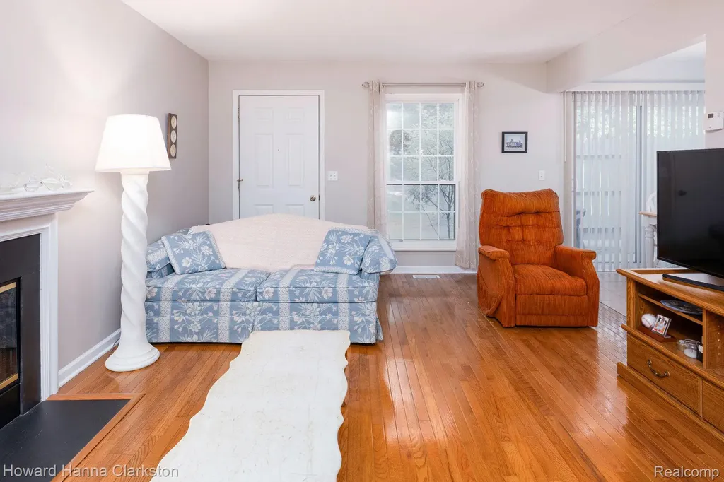 3145 Hidden Ridge Drive Waterford Charter Township MI 48328