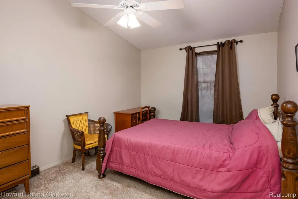 3145 Hidden Ridge Drive Waterford Charter Township MI 48328
