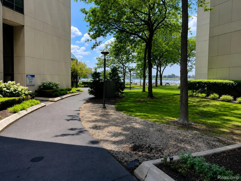 1001 W Jefferson Avenue Detroit City MI 48226