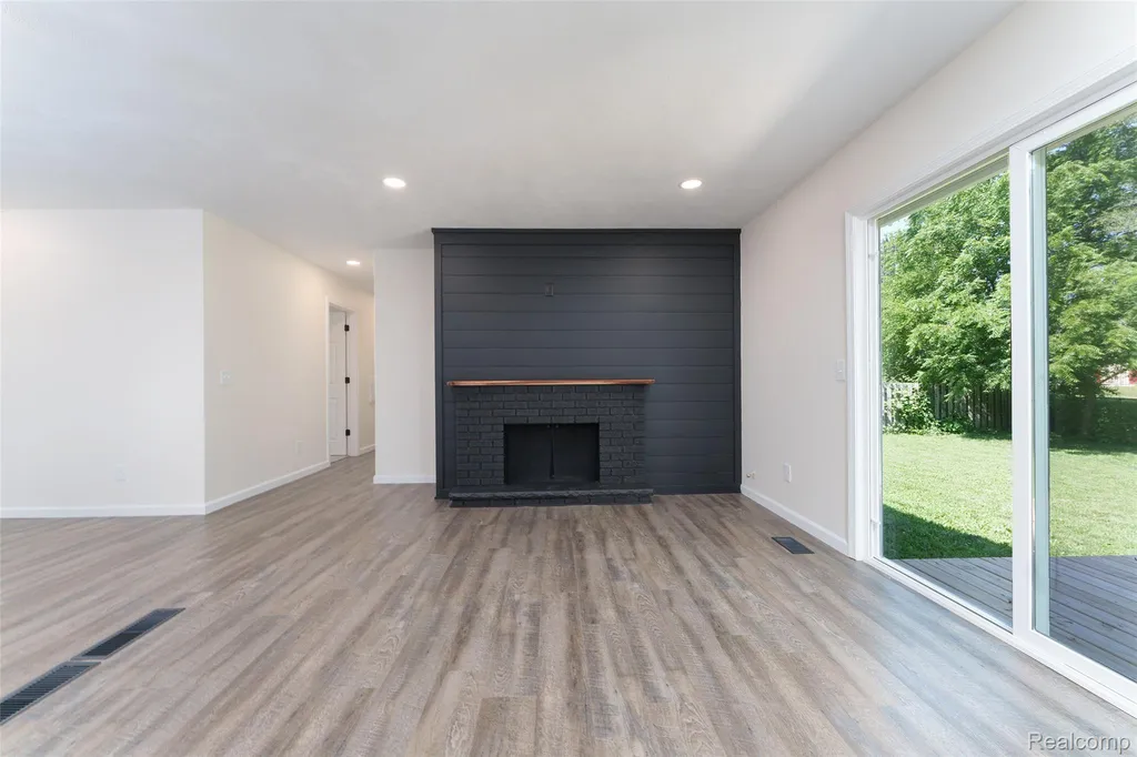 6201 Lerner Way Lansing City MI 48911