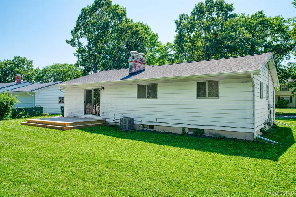6201 Lerner Way Lansing City MI 48911
