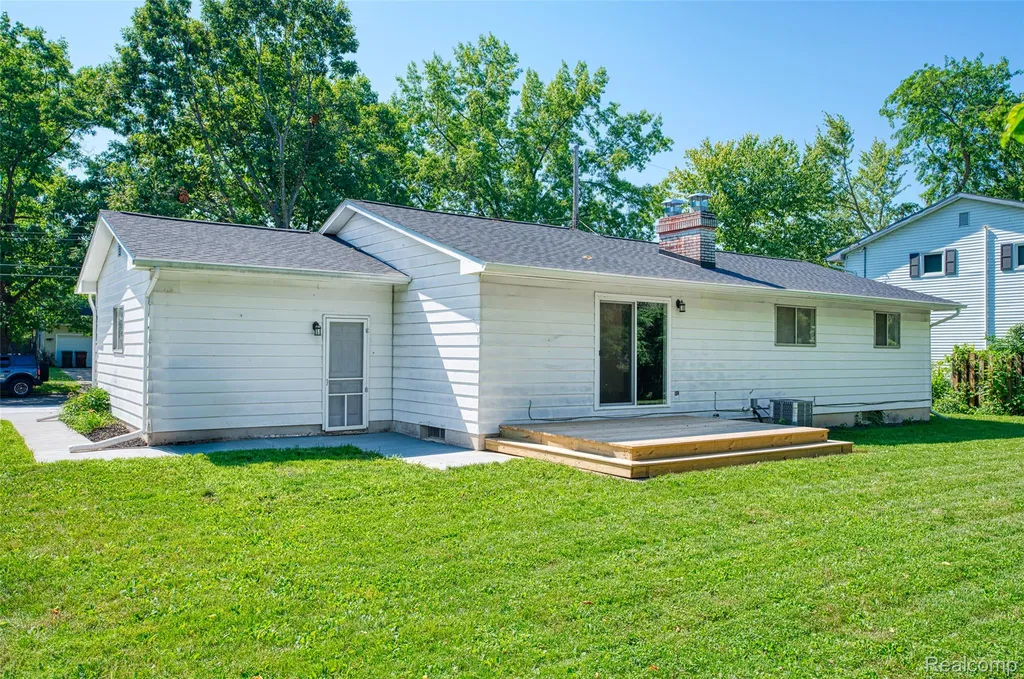 6201 Lerner Way Lansing City MI 48911
