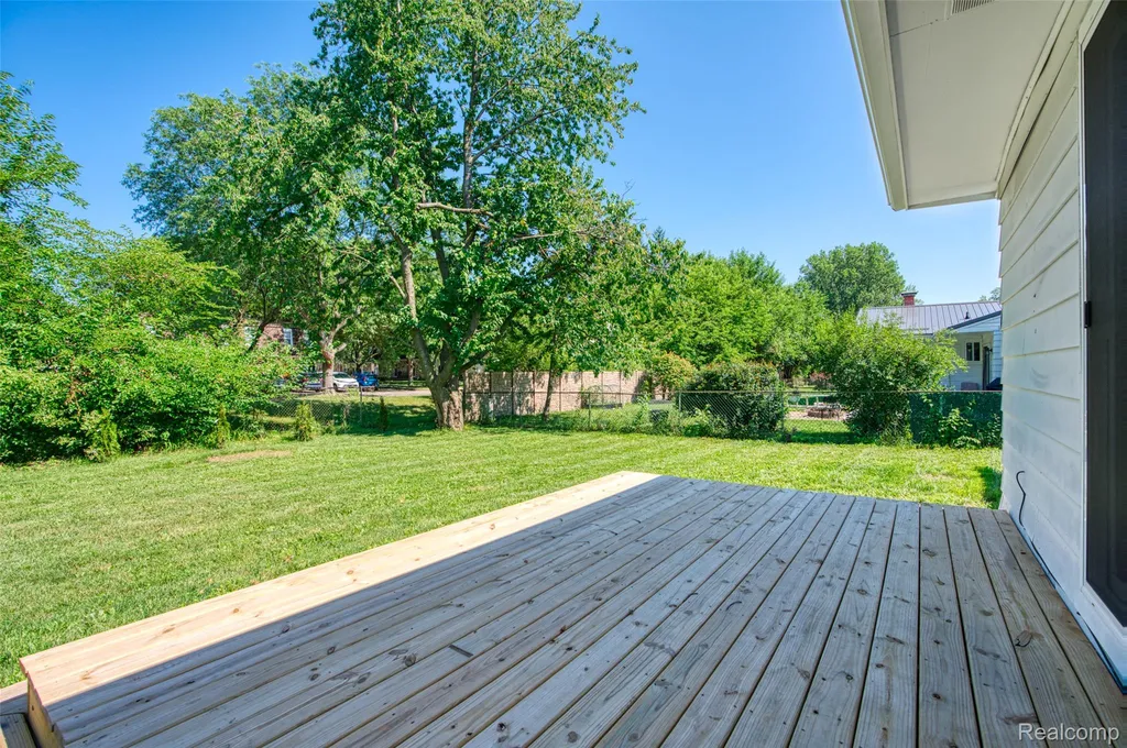 6201 Lerner Way Lansing City MI 48911