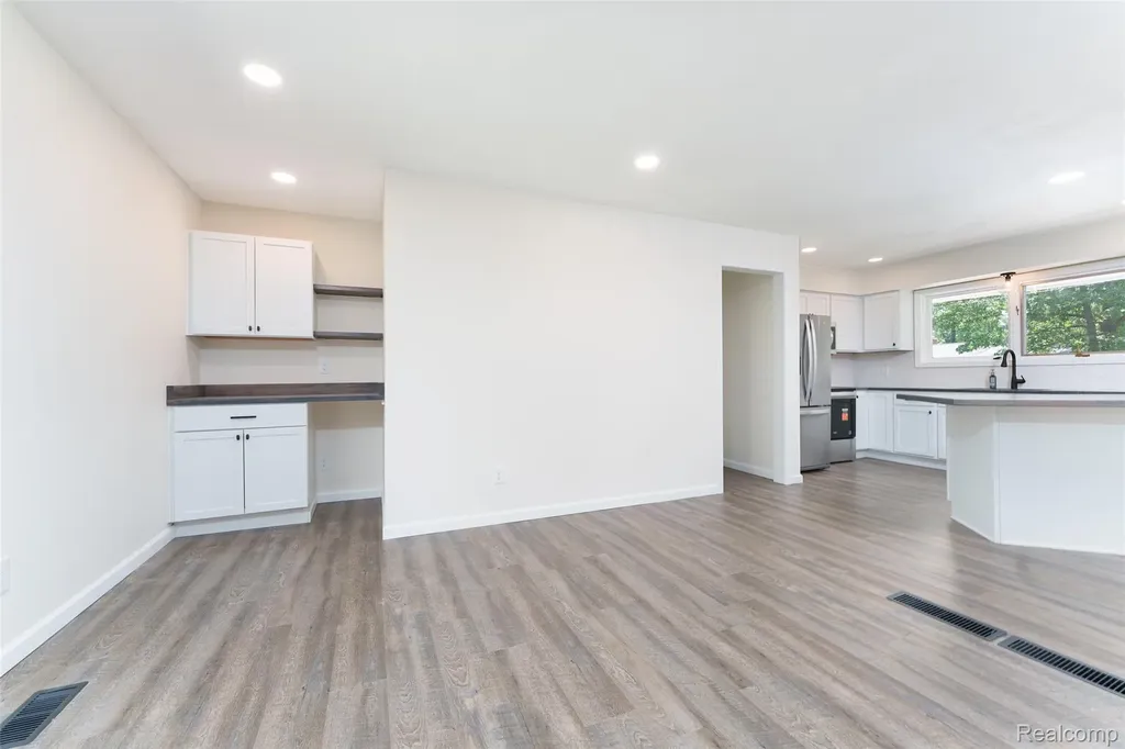 6201 Lerner Way Lansing City MI 48911