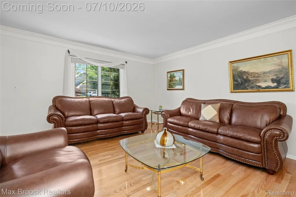 31223 Country Ridge Circle Farmington Hills City MI 48331