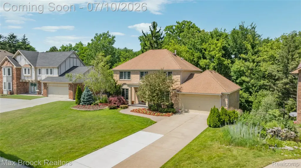31223 Country Ridge Circle Farmington Hills City MI 48331
