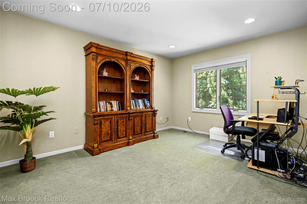 31223 Country Ridge Circle Farmington Hills City MI 48331