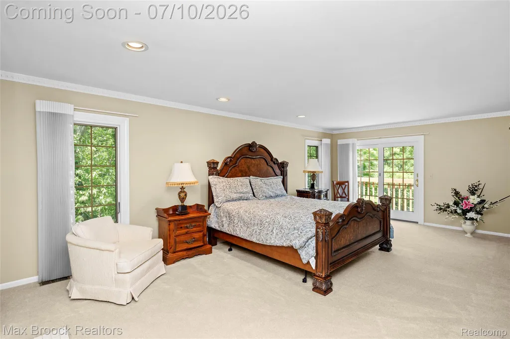 31223 Country Ridge Circle Farmington Hills City MI 48331