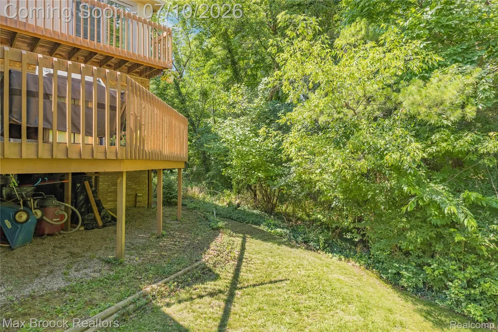 31223 Country Ridge Circle Farmington Hills City MI 48331
