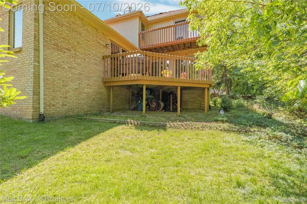 31223 Country Ridge Circle Farmington Hills City MI 48331