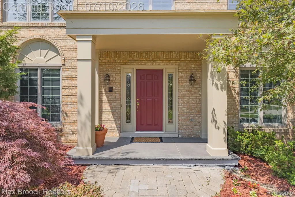 31223 Country Ridge Circle Farmington Hills City MI 48331