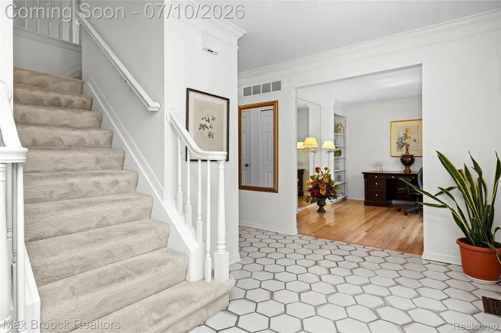 31223 Country Ridge Circle Farmington Hills City MI 48331