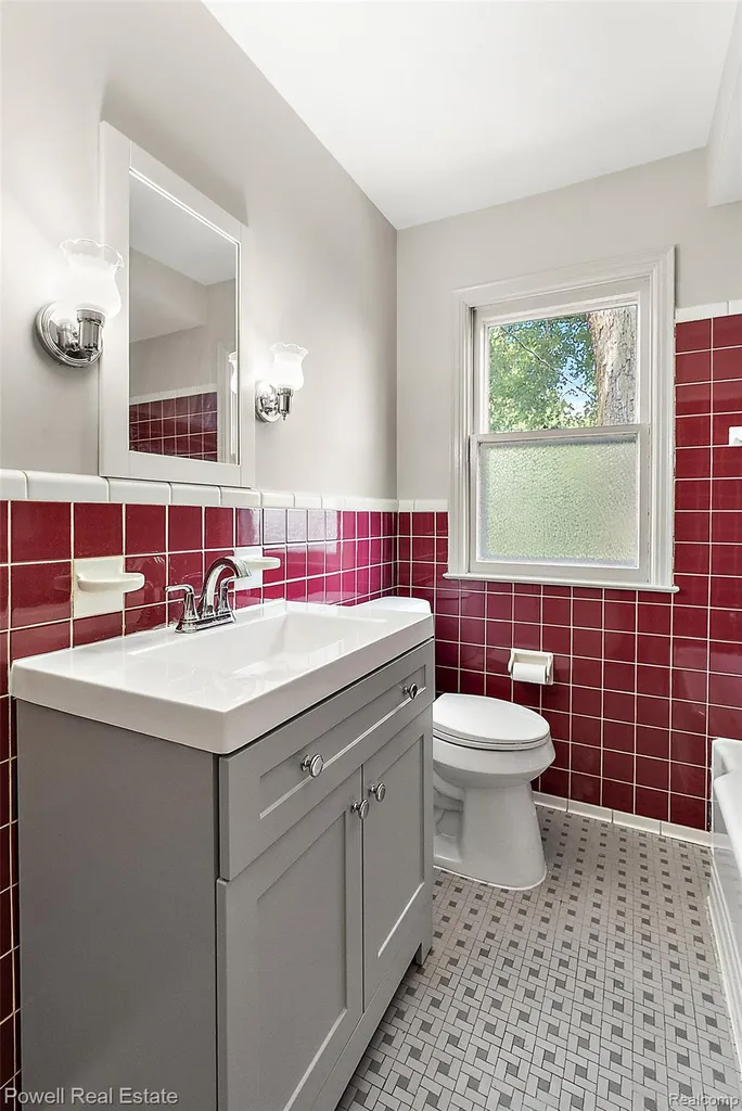 3132 Parker Drive Royal Oak City MI 48073
