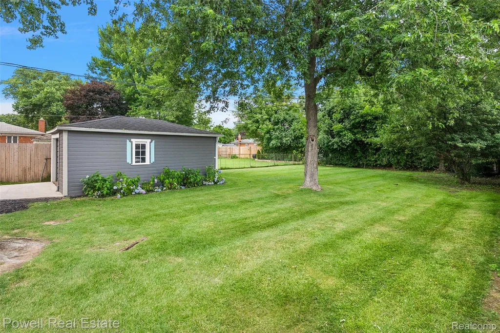 3132 Parker Drive Royal Oak City MI 48073