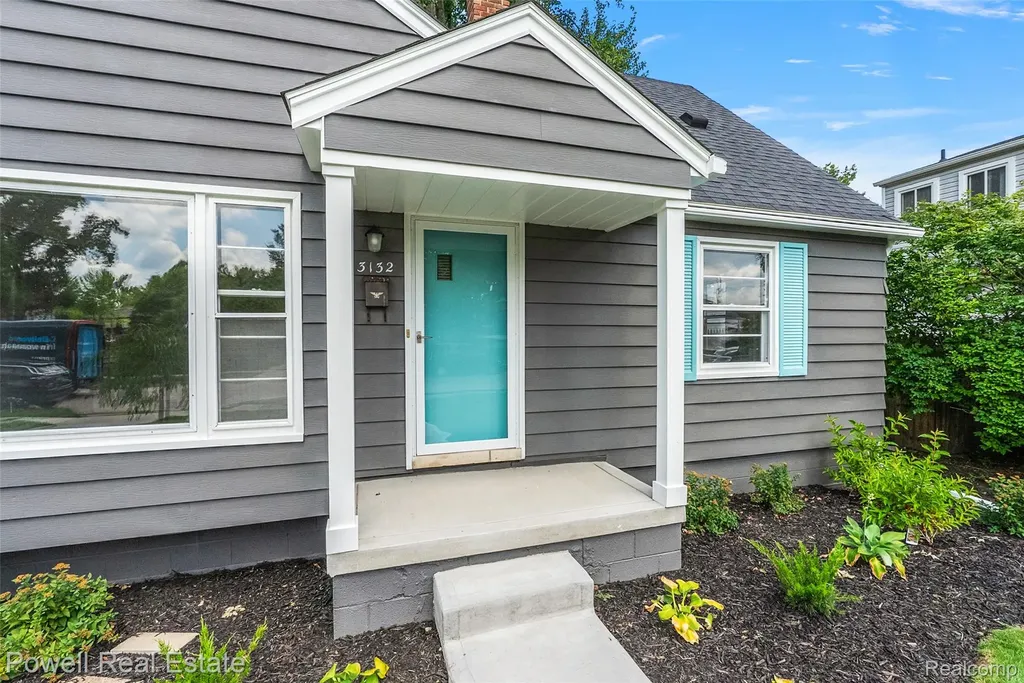 3132 Parker Drive Royal Oak City MI 48073