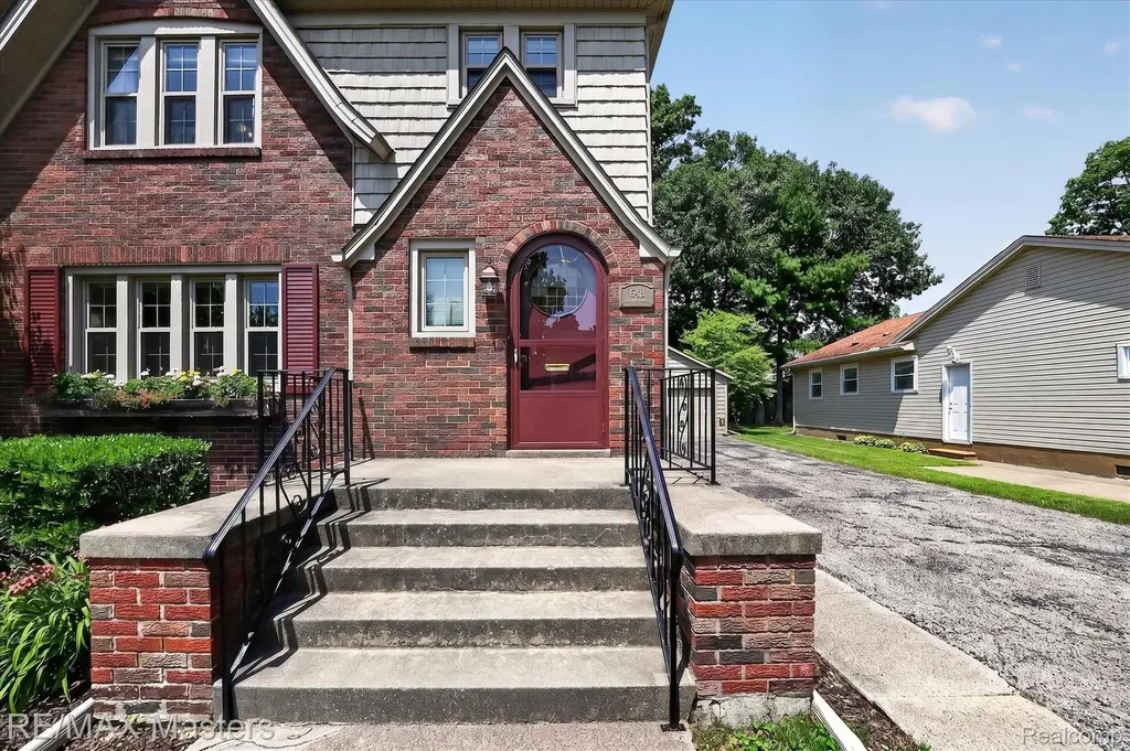 649 Borgess Avenue Monroe City MI 48162