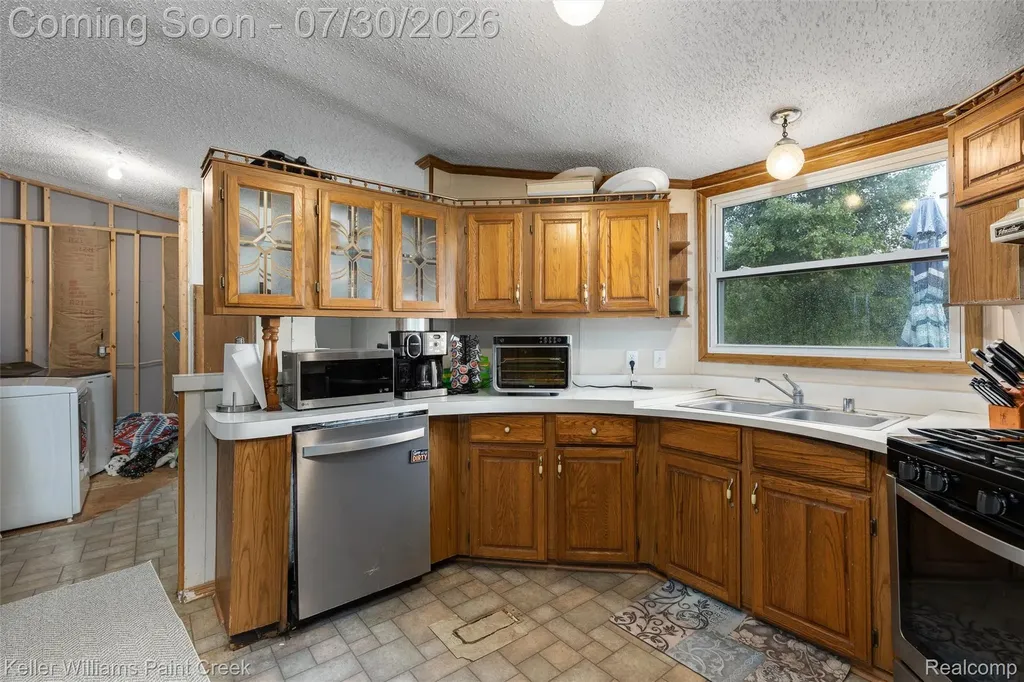 7544 Ravenswood Road Wales Township MI 48027