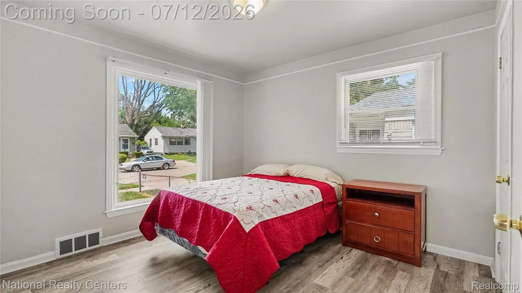 1329 Woodland Drive Inkster City MI 48141